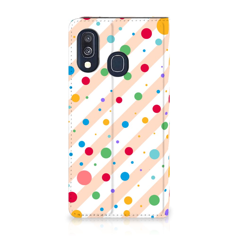 Samsung Galaxy A40 Hoesje met Magneet Dots
