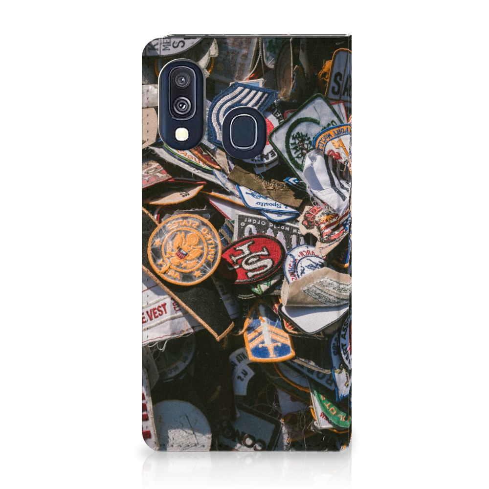 Samsung Galaxy A40 Stand Case Badges