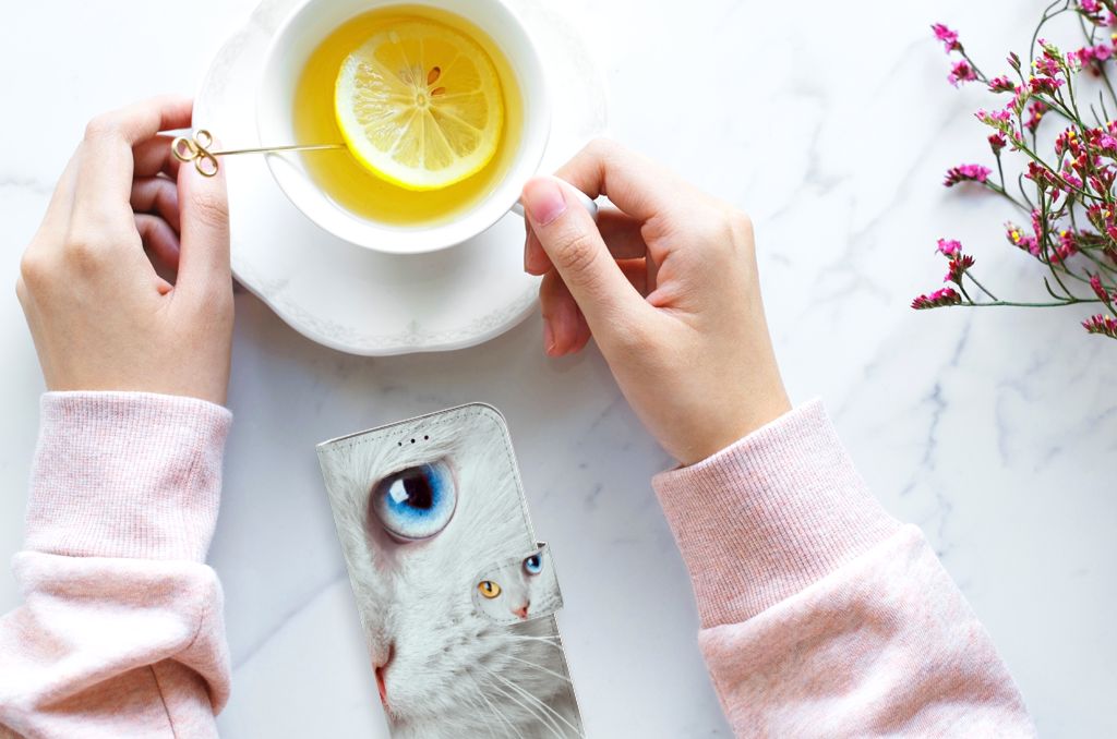 Samsung Galaxy A40 Telefoonhoesje met Pasjes Witte Kat