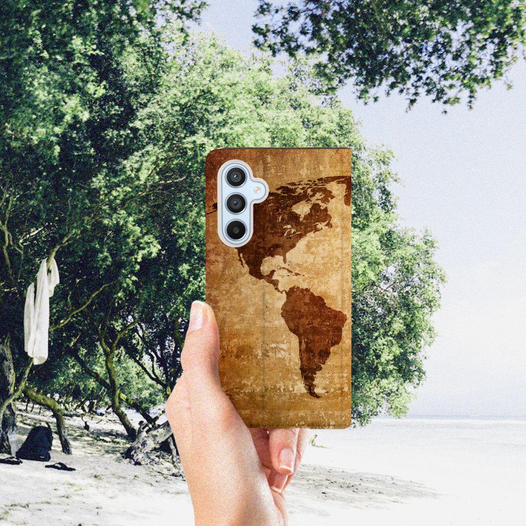 Samsung Galaxy A54 Book Cover Wereldkaart wereldkaart design hand palm bomen strand