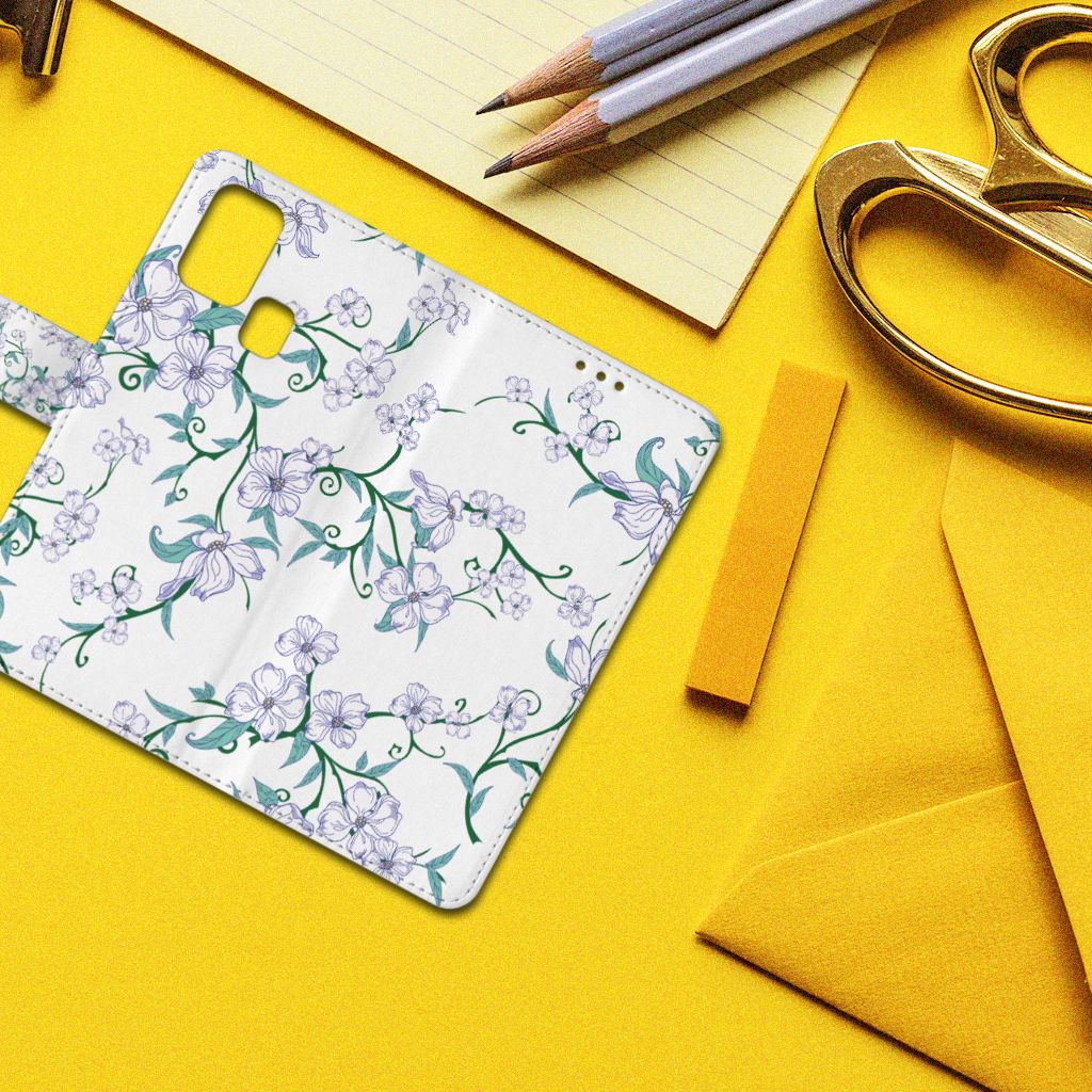Samsung Galaxy M31 Uniek Hoesje Blossom White Hoesje Bloemenprint Vooraanzicht.