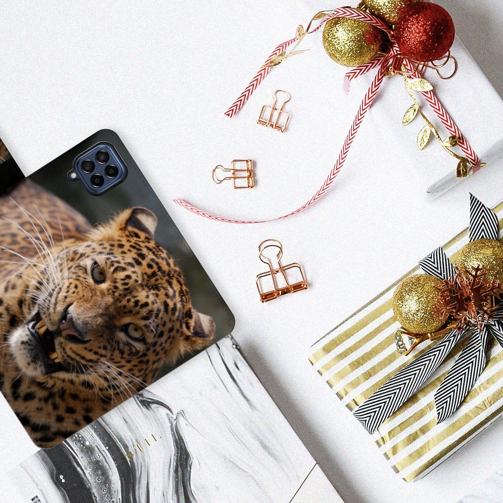 Samsung Galaxy M53 Telefoonhoesje met Pasjes Luipaard luipaard design bovenaanzicht