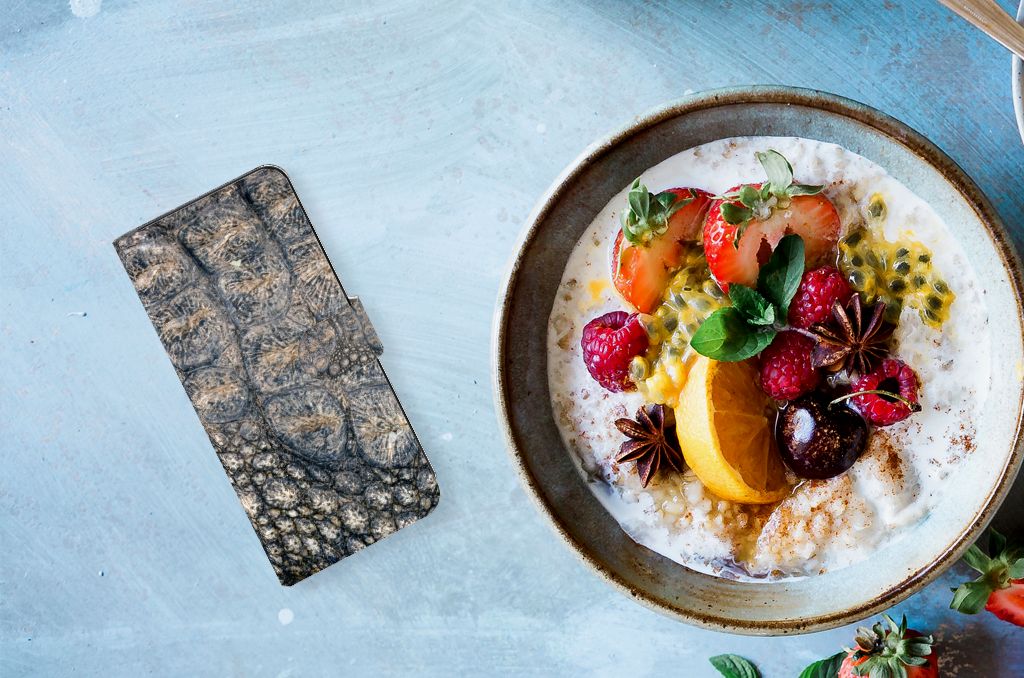 Samsung Galaxy M54 Telefoonhoesje met Pasjes Krokodillenprint design krokodillenprint aanzicht