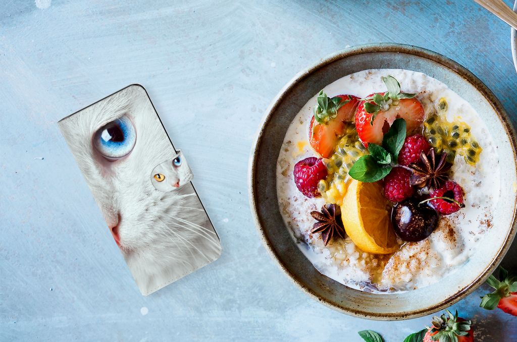 Samsung Galaxy M54 Telefoonhoesje met Pasjes Witte Kat design met kat voor fruitkost