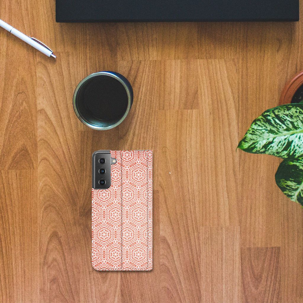 Samsung Galaxy S21 Hoesje met Magneet Pattern Orange designnaam bovenaanzicht