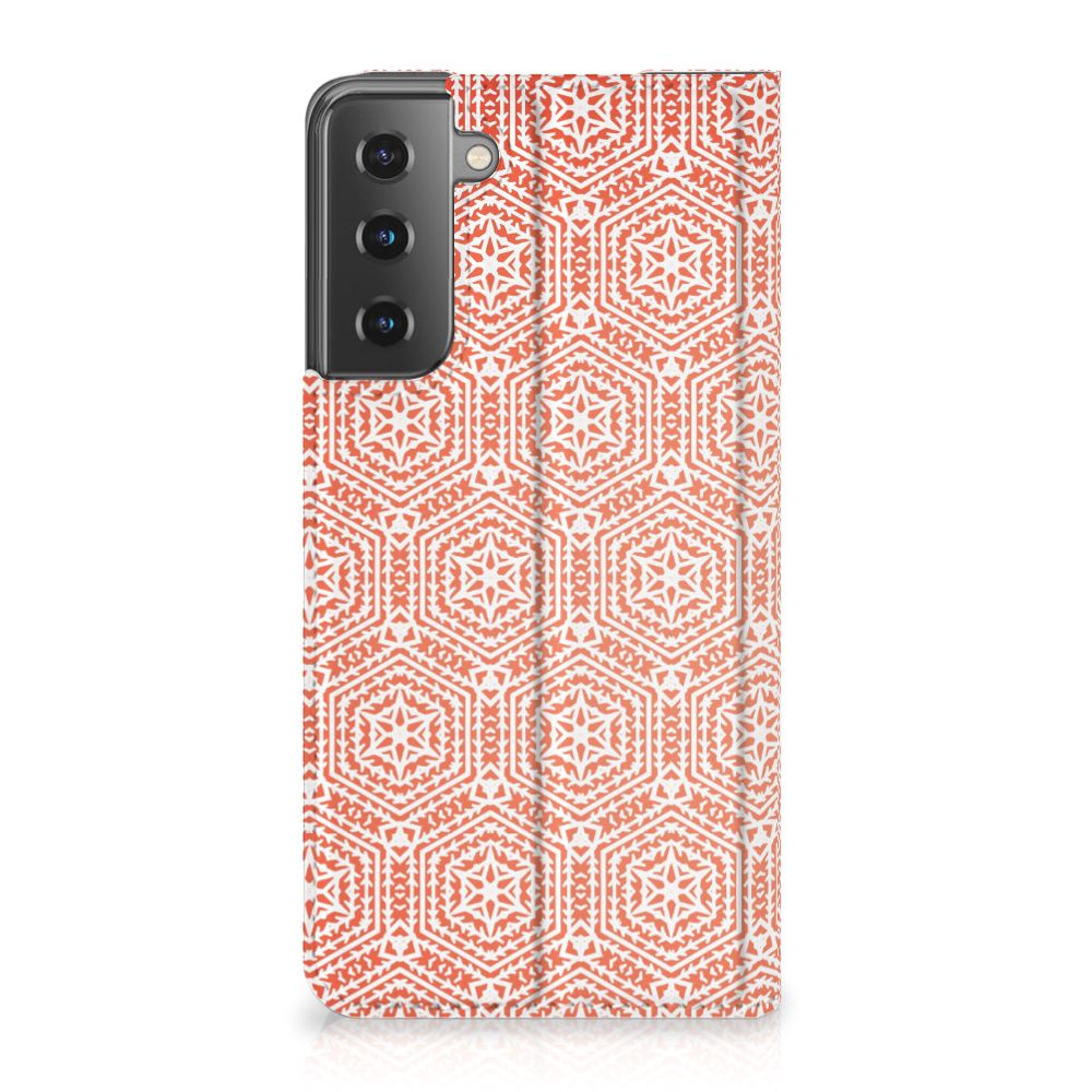 Samsung Galaxy S21 Hoesje met Magneet Pattern Orange oranje wit patroon achterkant