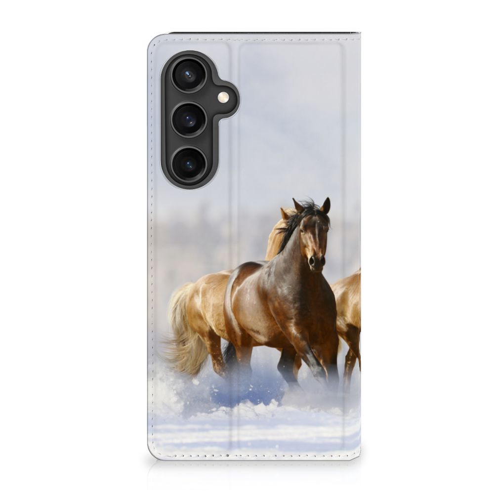 Samsung Galaxy S23 FE Hoesje maken Paarden met een prachtig design van rennende paarden.