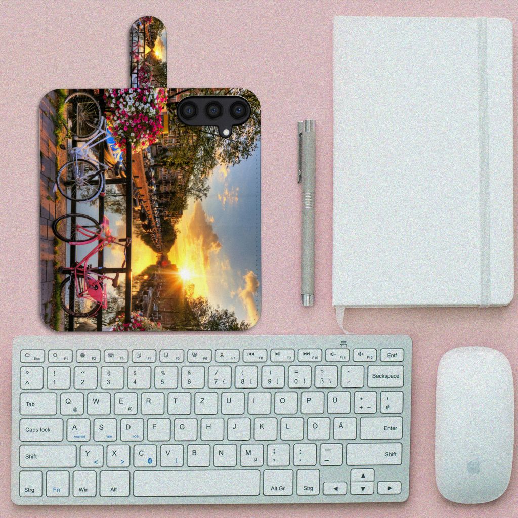 Samsung Galaxy S24 Flip Cover Amsterdamse Grachten telefoonhoesje design Amsterdam zicht