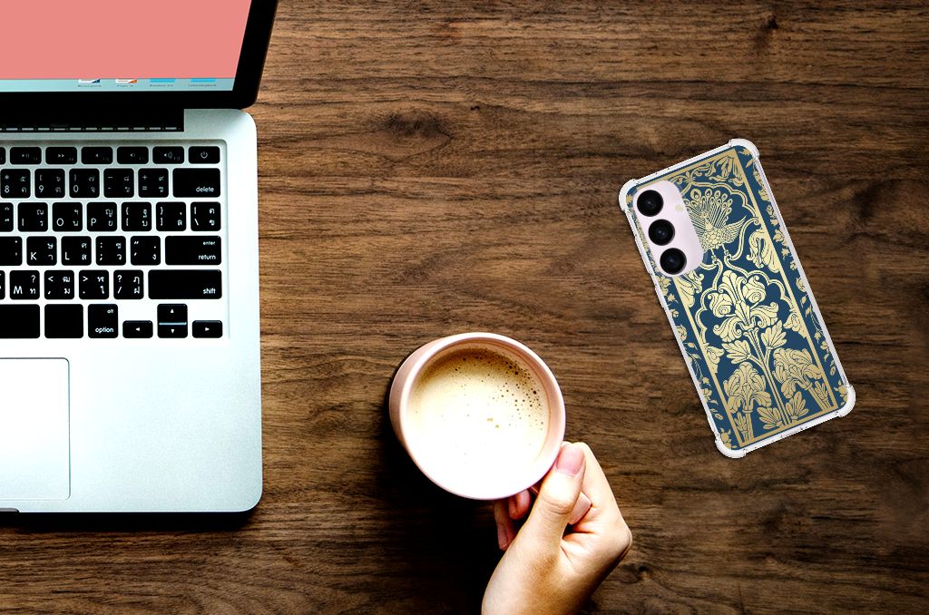 Samsung Galaxy S24 Plus Case Beige Flowers tafel laptop koffie design