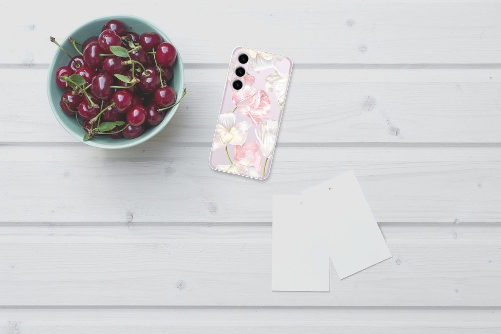 Samsung Galaxy S24 Plus TPU Case Lovely Flowers bovenaanzicht smartphone met bloemen en kersen