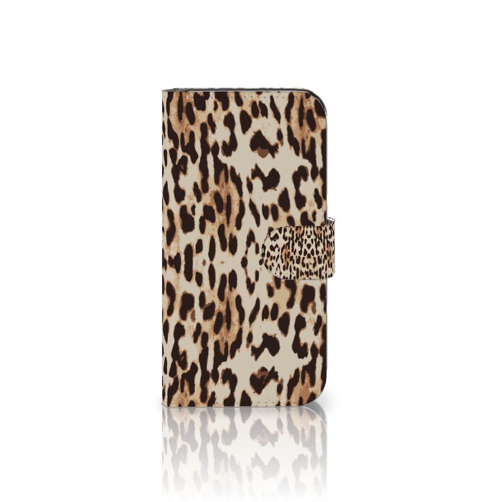 Samsung Galaxy S24 Telefoonhoesje met Pasjes Leopard dierenprint aanzicht