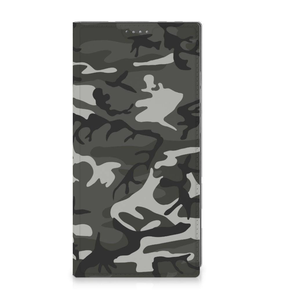 Samsung Galaxy S24 Ultra Hoesje met Magneet Army Light camouflage design voorkant