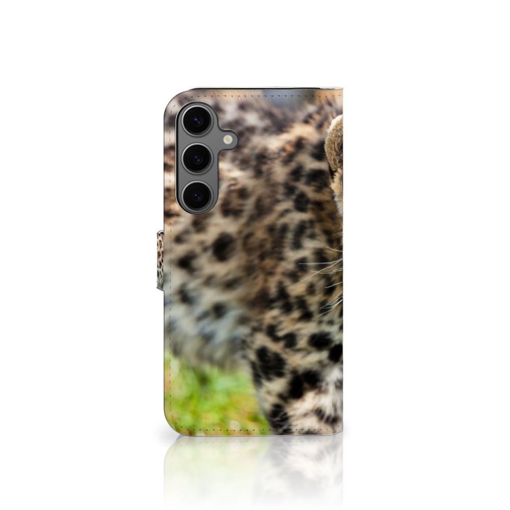 Samsung Galaxy S25 Plus Telefoonhoesje met Pasjes Baby Luipaard design baby luipaard aanzicht