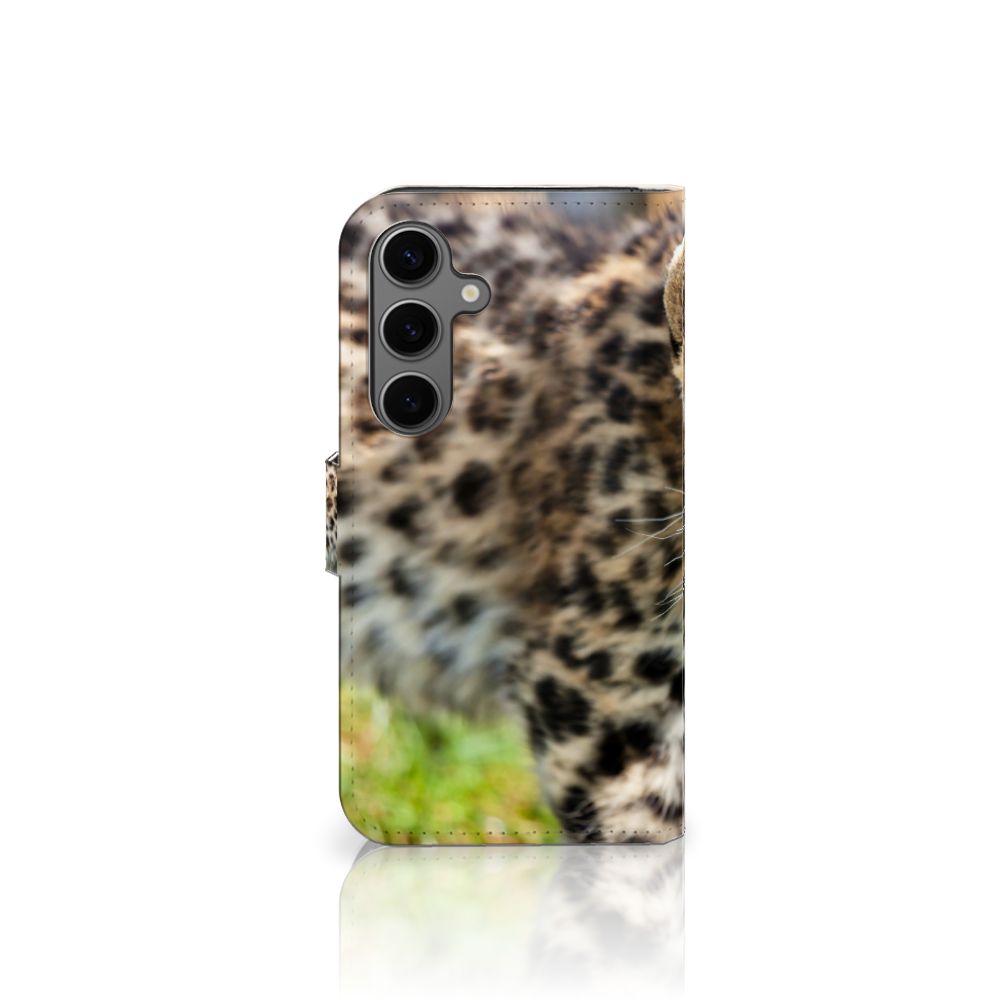 Samsung Galaxy S25 Telefoonhoesje met Pasjes Baby Luipaard dierenprint detail