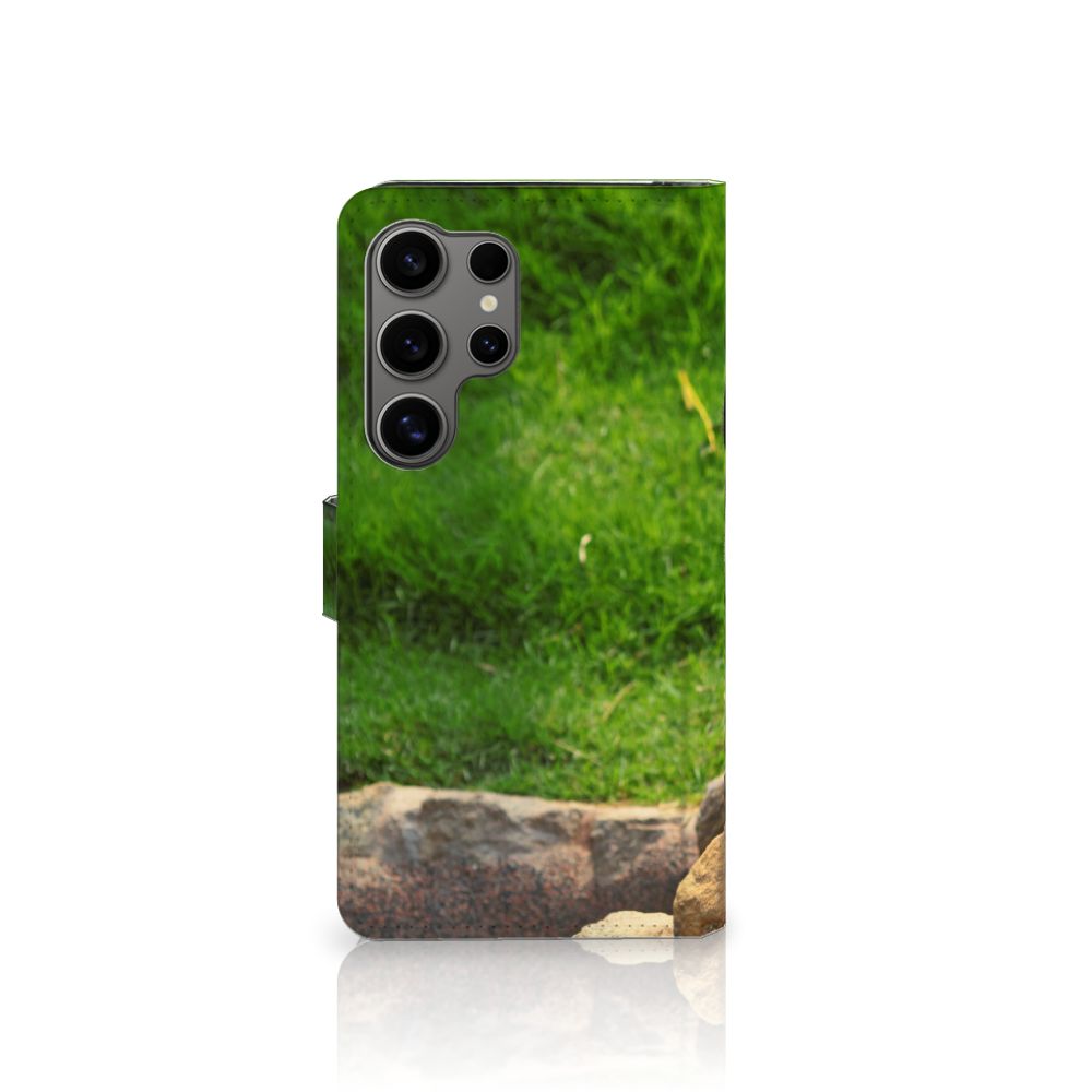 Samsung Galaxy S25 Ultra Telefoonhoesje met Pasjes Panda design panda aanzicht