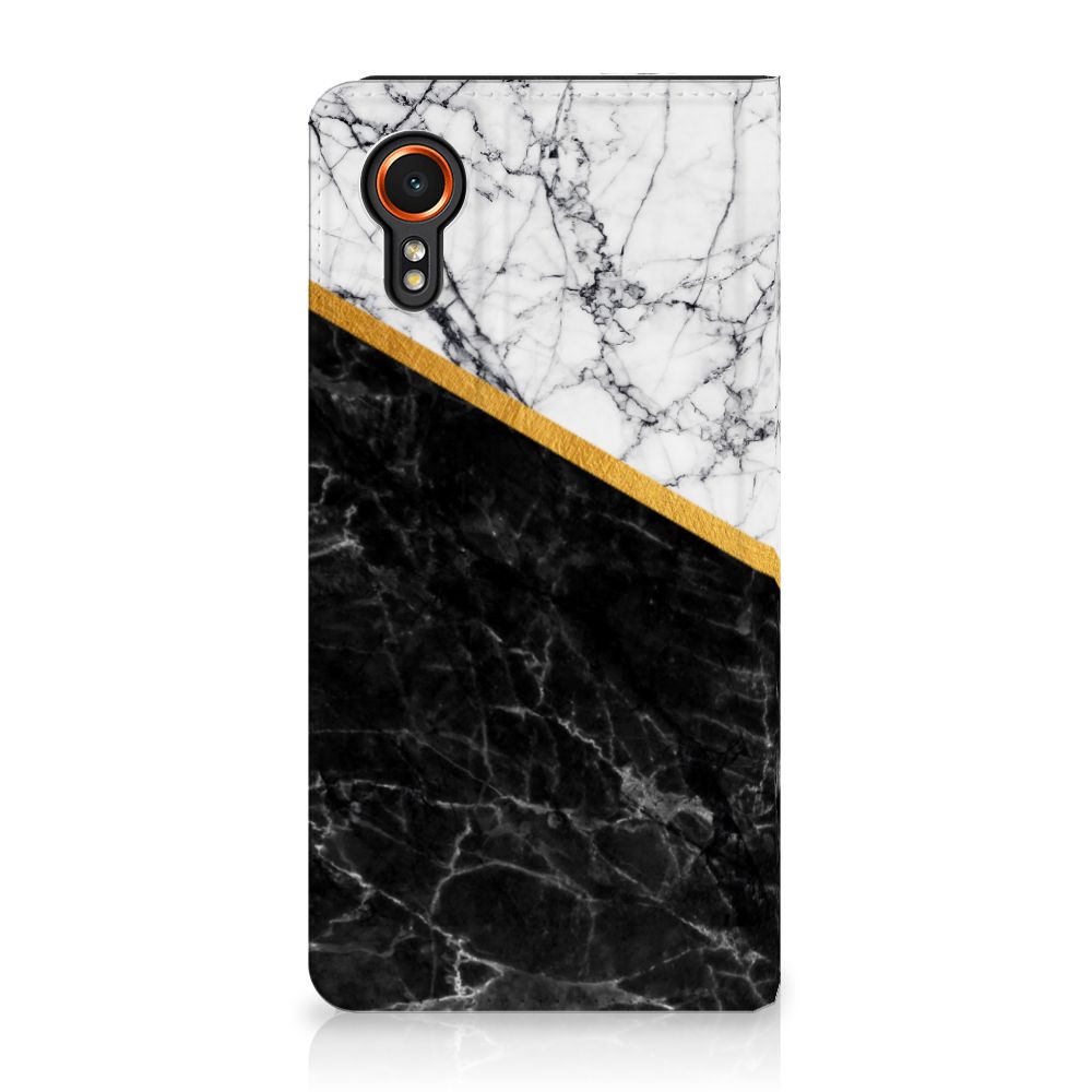Samsung Galaxy Xcover 7 Standcase Marmer Wit Zwart Origineel Cadeau Man zwartwit marmer stijl achterkant