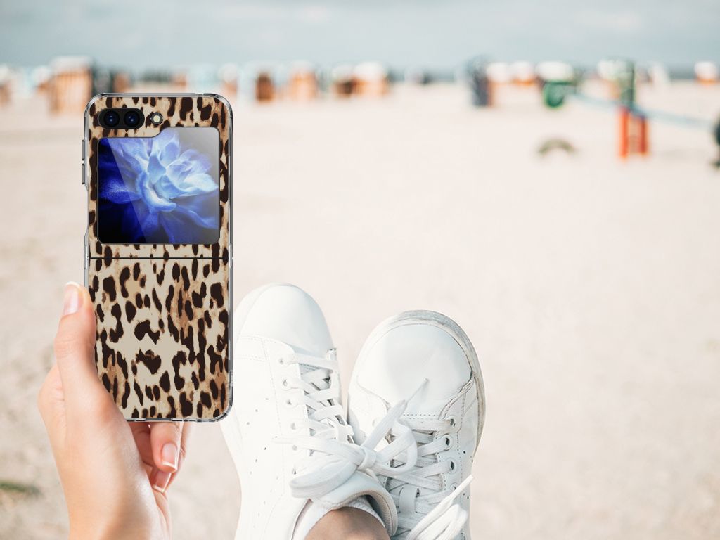 Samsung Galaxy Z Flip 5 TPU Hoesje Leopard design luipaardprint aanzicht