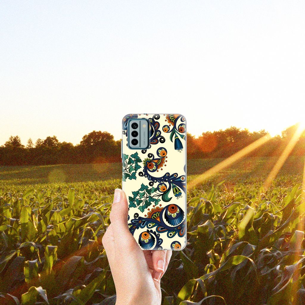 Siliconen Hoesje Nokia G22 Barok Flower achterkant zonlicht veld