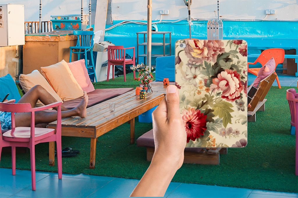 Siliconen Hoesje voor Apple iPad Mini 4 | Mini 5 (2019) Bloemen op een levendige rooftop met comfortabele zitplaatsen.