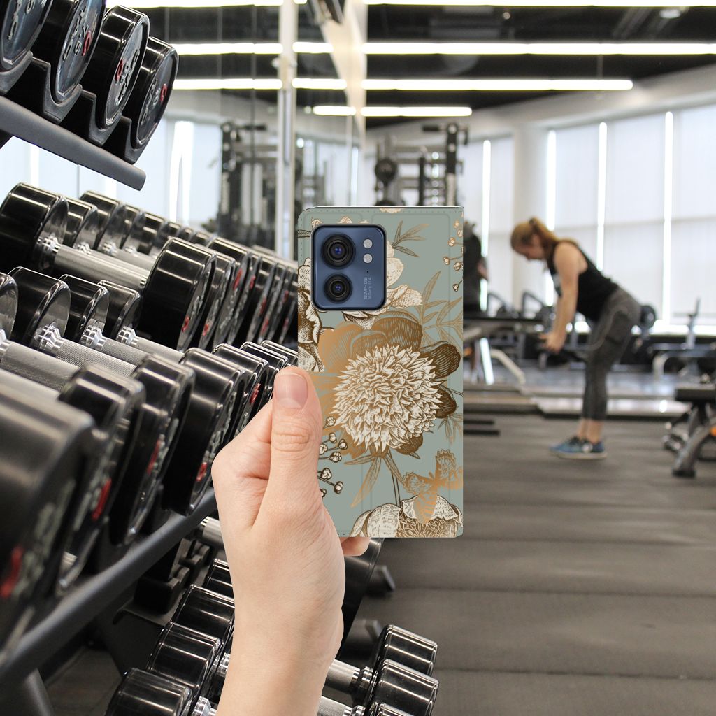 Motorola Edge 40 Smart Cover Vintage Bird Flowers hand gym