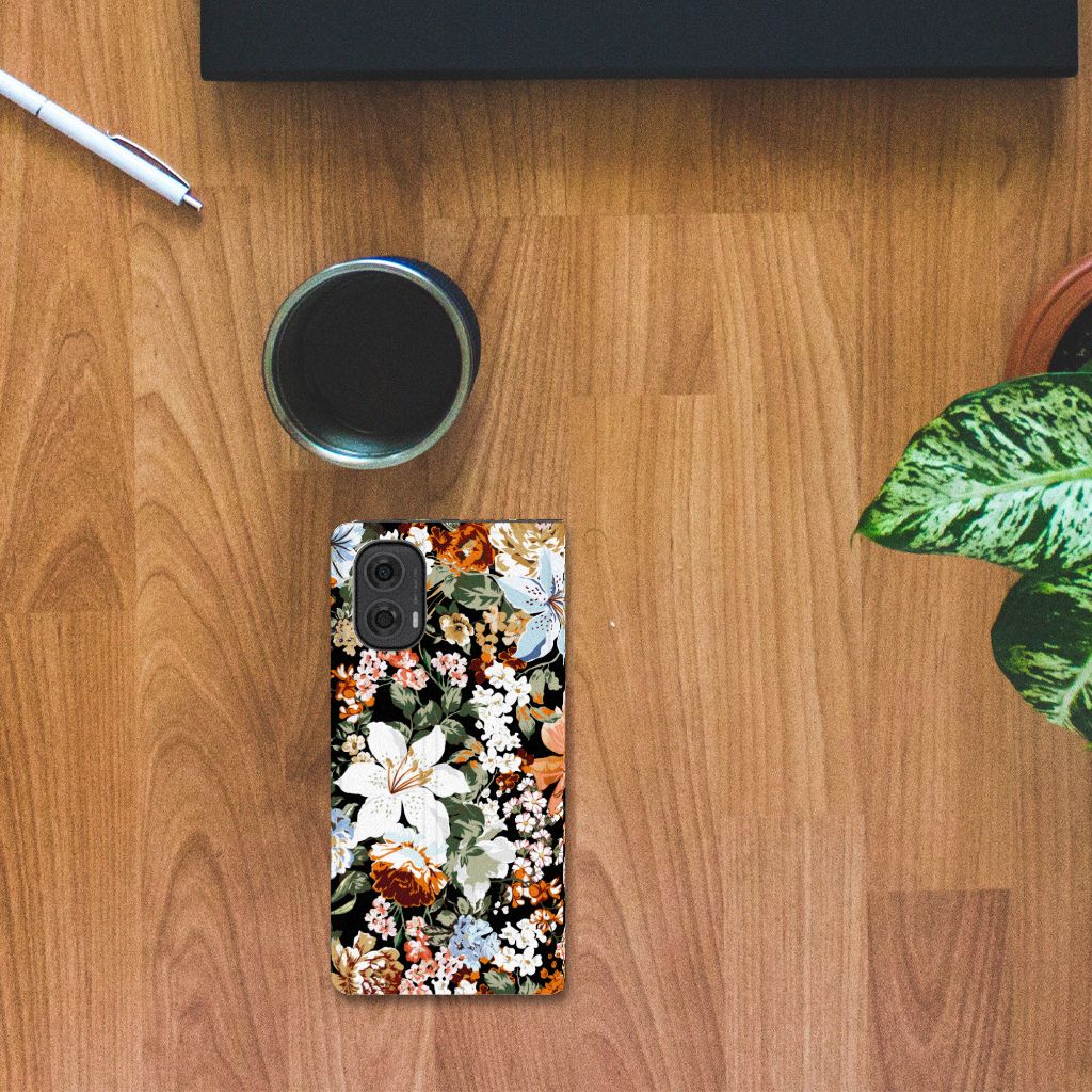 Motorola Moto G24 | G04 | G24 Power Smart Cover Dark Flowers bovenaanzicht