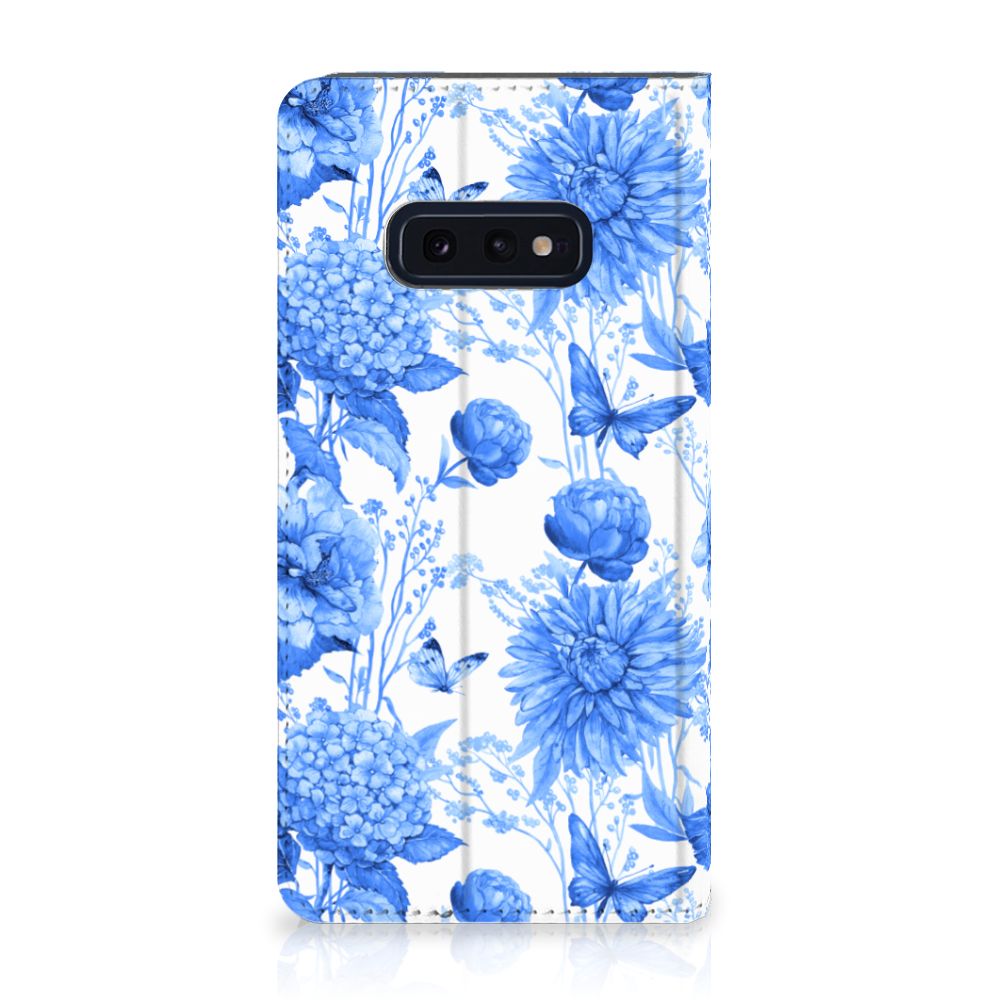 Smart Cover voor Samsung Galaxy S10e Flowers Blue met elegant bloemenontwerp in blauw 🌼.