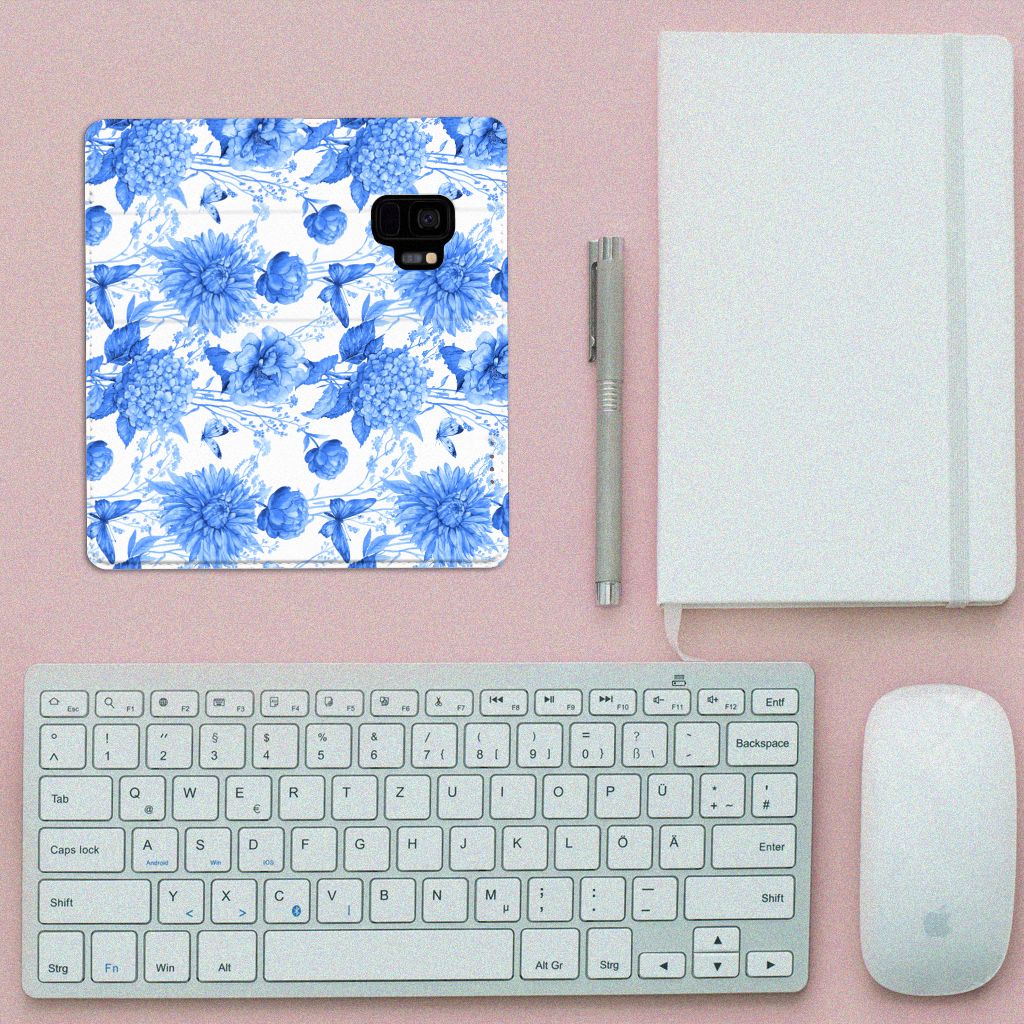 Samsung Galaxy S9 Smart Cover Flowers Blue bovenaanzicht bureau