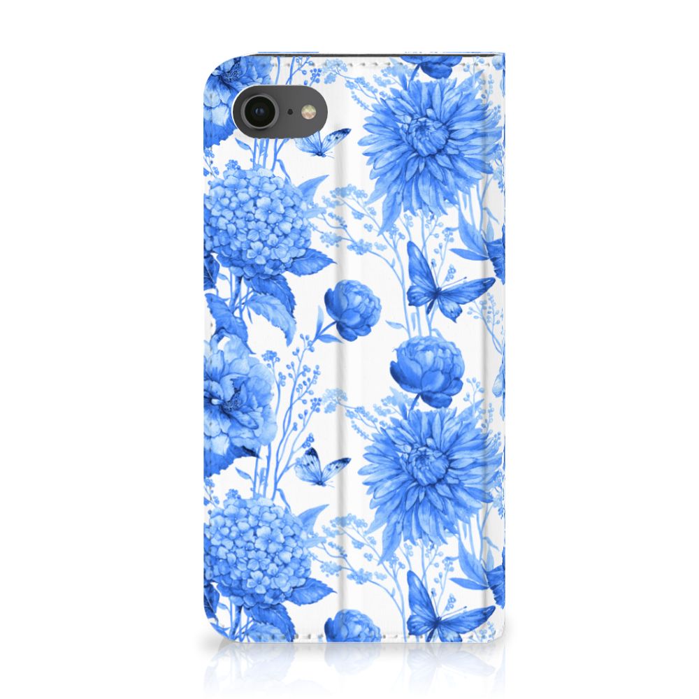 Smart Cover voor iPhone 7 | 8 | SE (2020) | SE (2022) Flowers Blue met prachtig blauw bloemenpatroon.