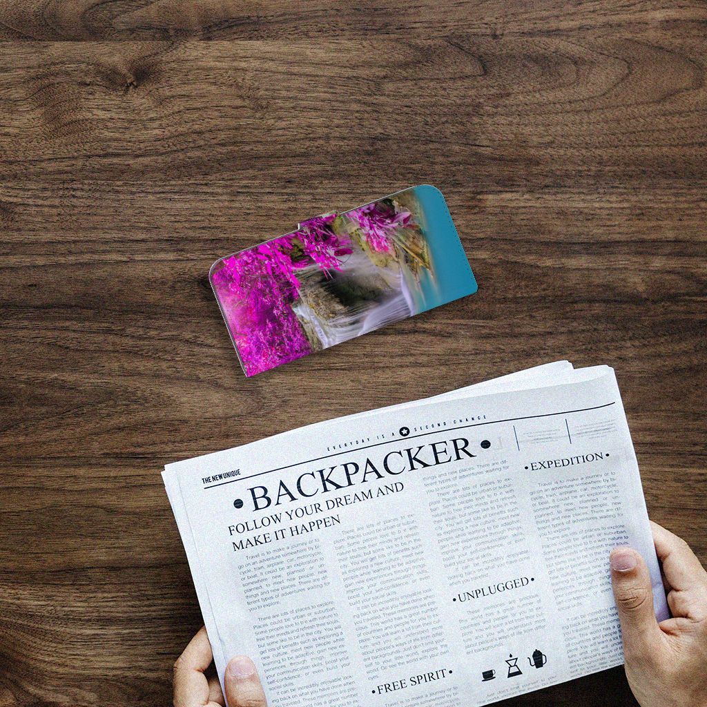 Sony Xperia 10 V Flip Cover Waterval kalme waterval paarse bomen bovenaanzicht