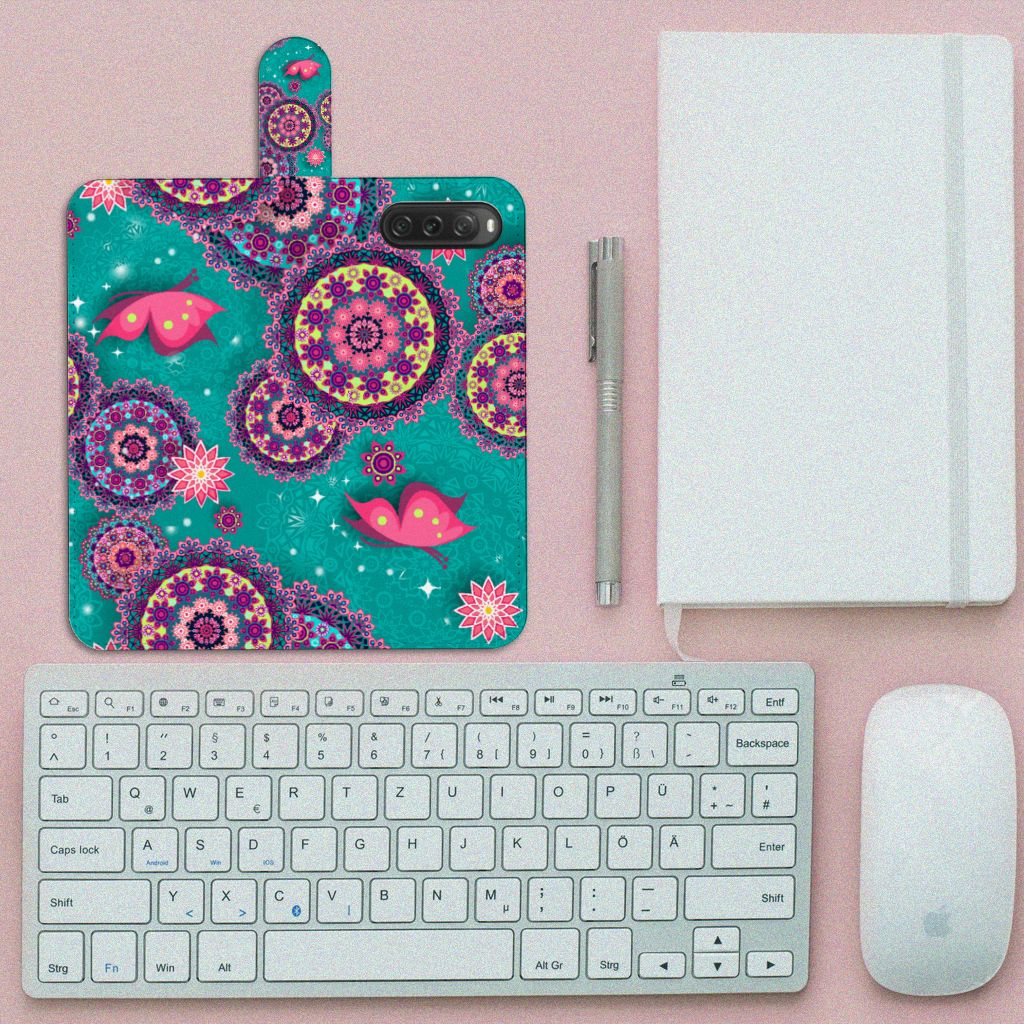 Sony Xperia 10 V Hoesje Cirkels en Vlinders design mandala aanzicht