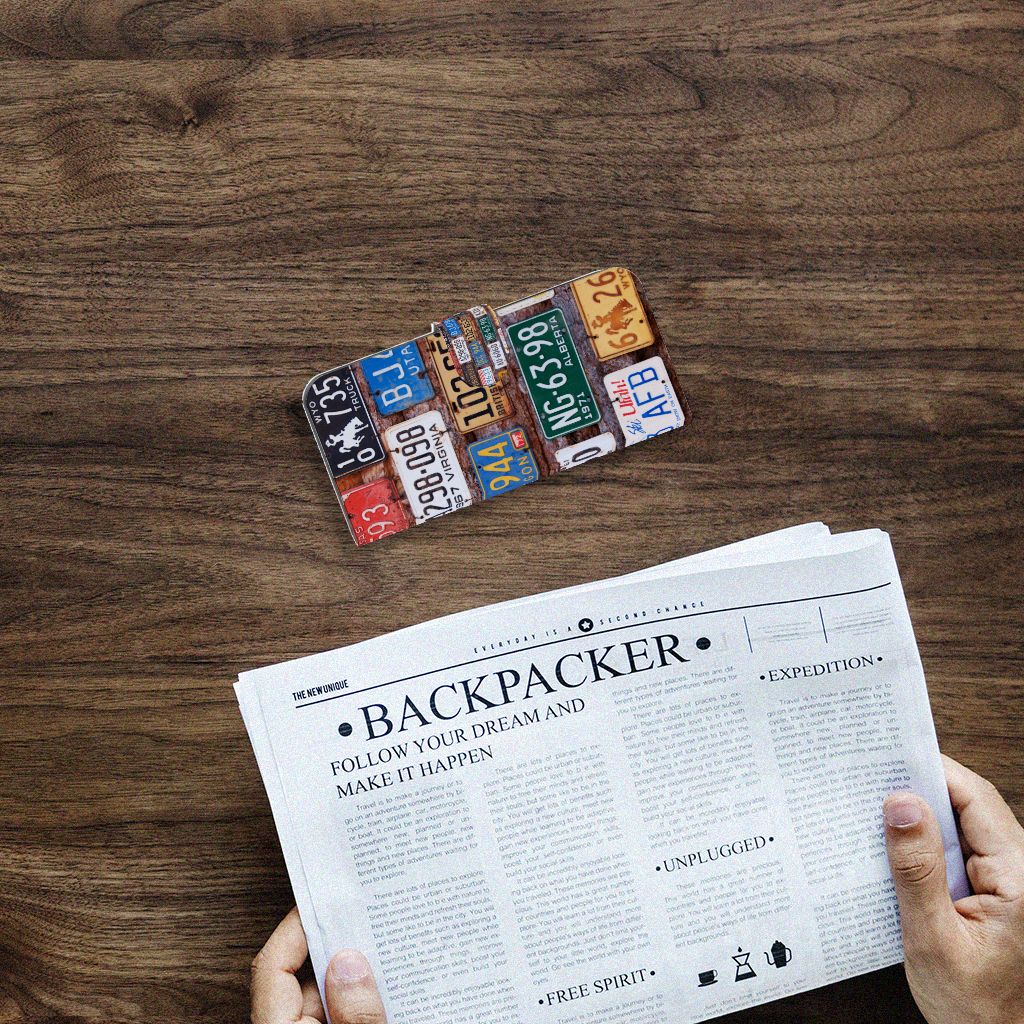 Sony Xperia 10 V Telefoonhoesje met foto Kentekenplaten kleurrijke collage telefoonhoesje bovenaanzicht