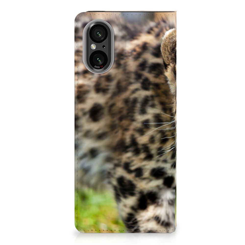 Sony Xperia 5 V Hoesje maken Baby Luipaard met schattig luipaarddesign voor bescherming en stijl.