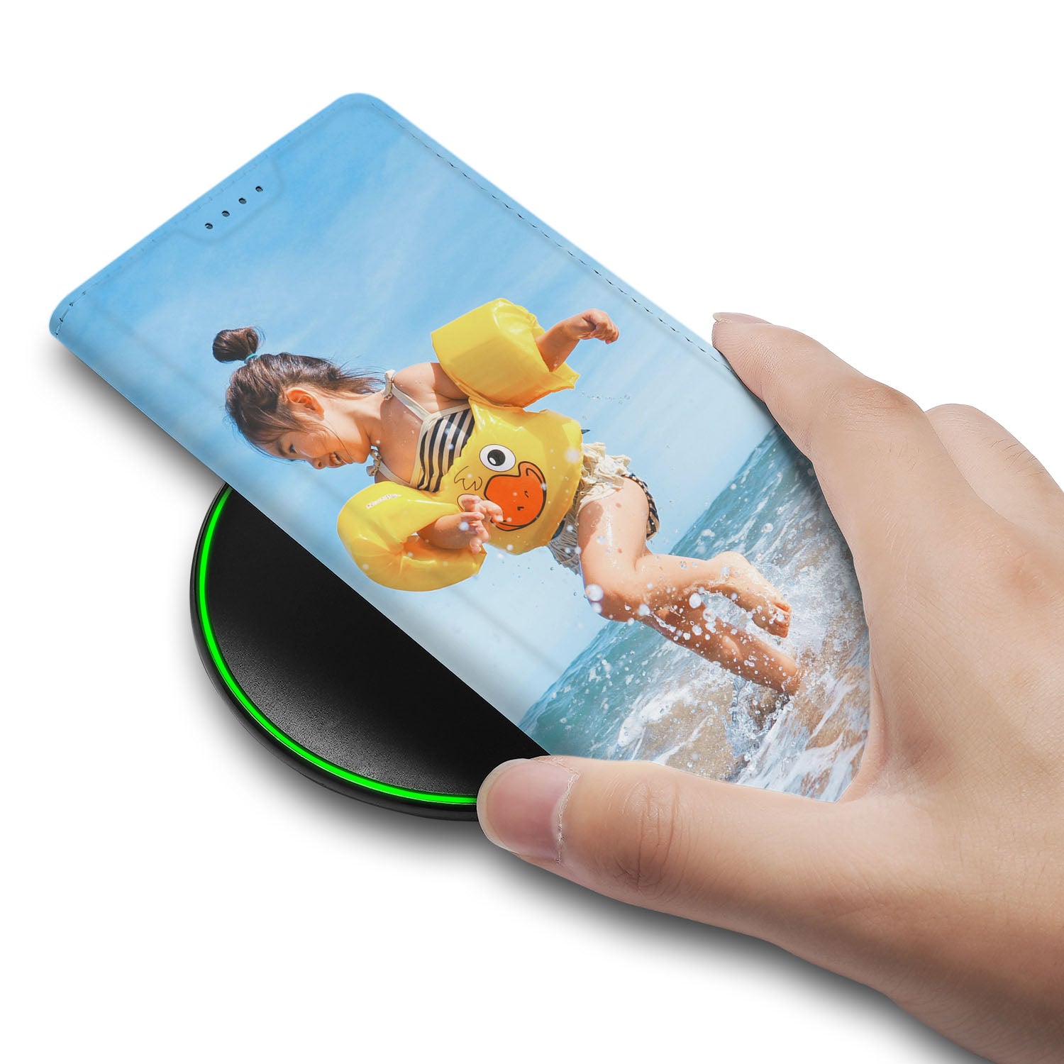 Sony Xperia 5 V Telefoonhoesje Maken met Foto met afbeelding van een meisje in het water met een opblaasband.