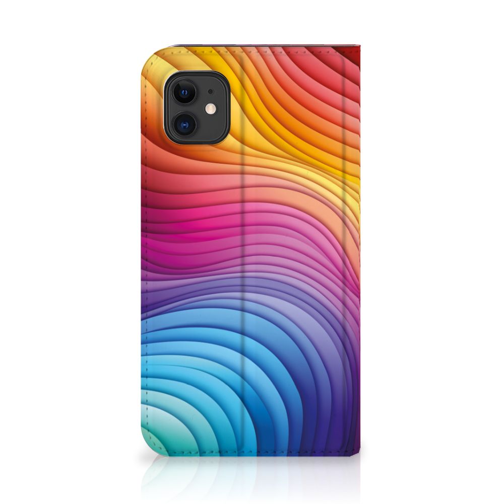 Stand Case voor Apple iPhone 11 Regenboog met kleurrijk golfpatroon, perfect voor een vrolijke uitstraling!