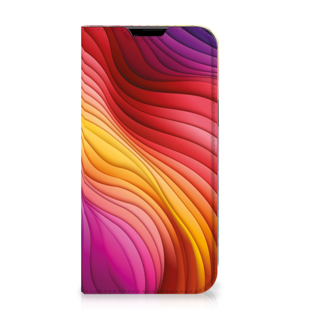Stand Case voor Apple iPhone 14 Plus Regenboog met kleurrijke golvende patronen 🌈.