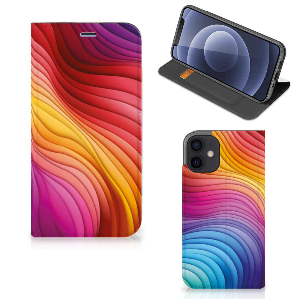 Stand Case voor iPhone 12 Mini Regenboog met kleurrijk golfdesign en toegang voor de telefoon.