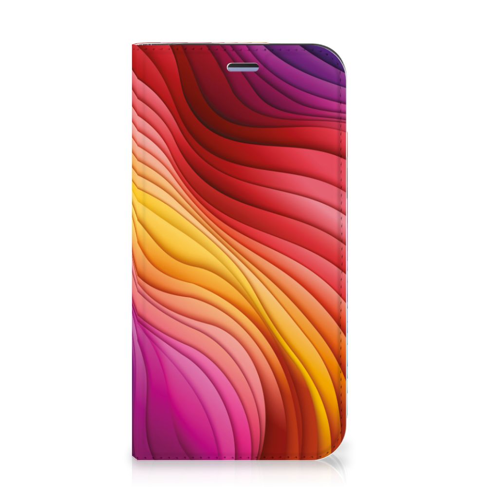Stand Case voor iPhone 12 Mini Regenboog met kleurrijke golven in rood, geel en paars.