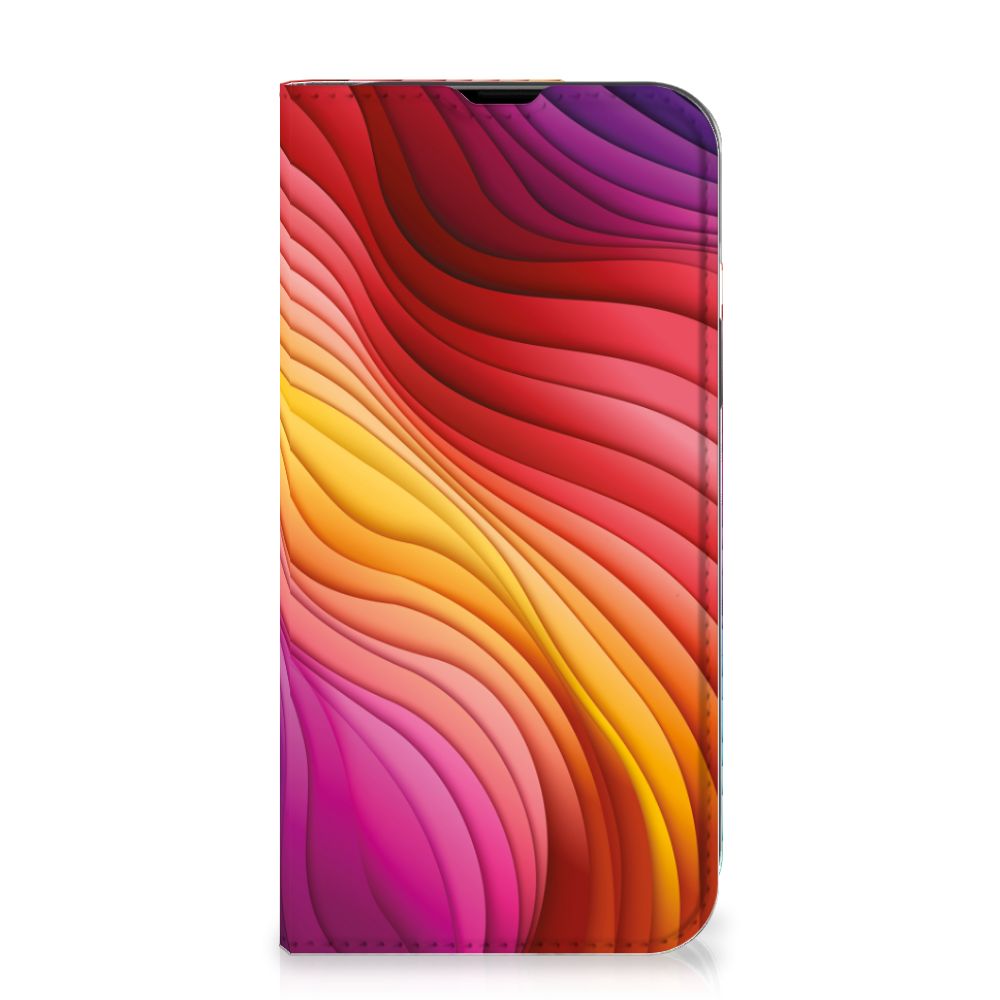 Stand Case voor iPhone 14 Regenboog met kleurrijk golfdesign in rood, geel, en paars.