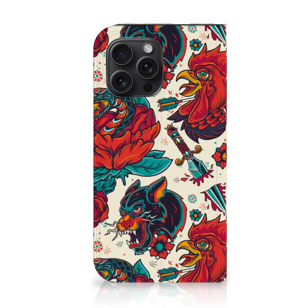 Stand Case voor iPhone 15 Pro Max Old Skool met vintage tattoo design van dieren en bloemen 🌹🐔.