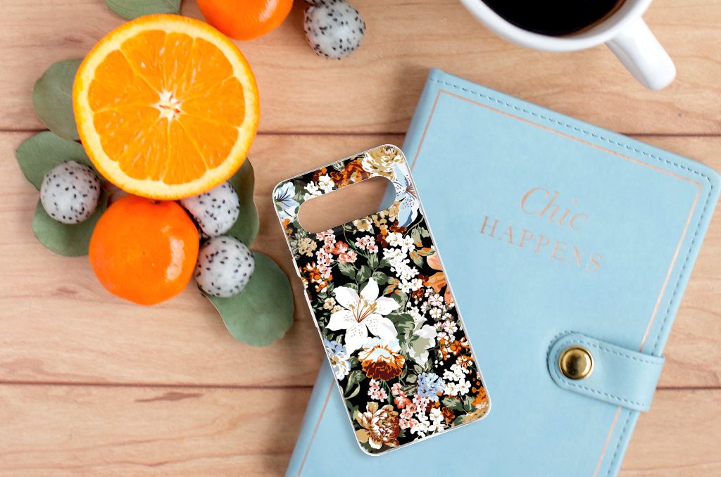 TPU Case voor Google Pixel 8 Dark Flowers bloemen design bovenaanzicht