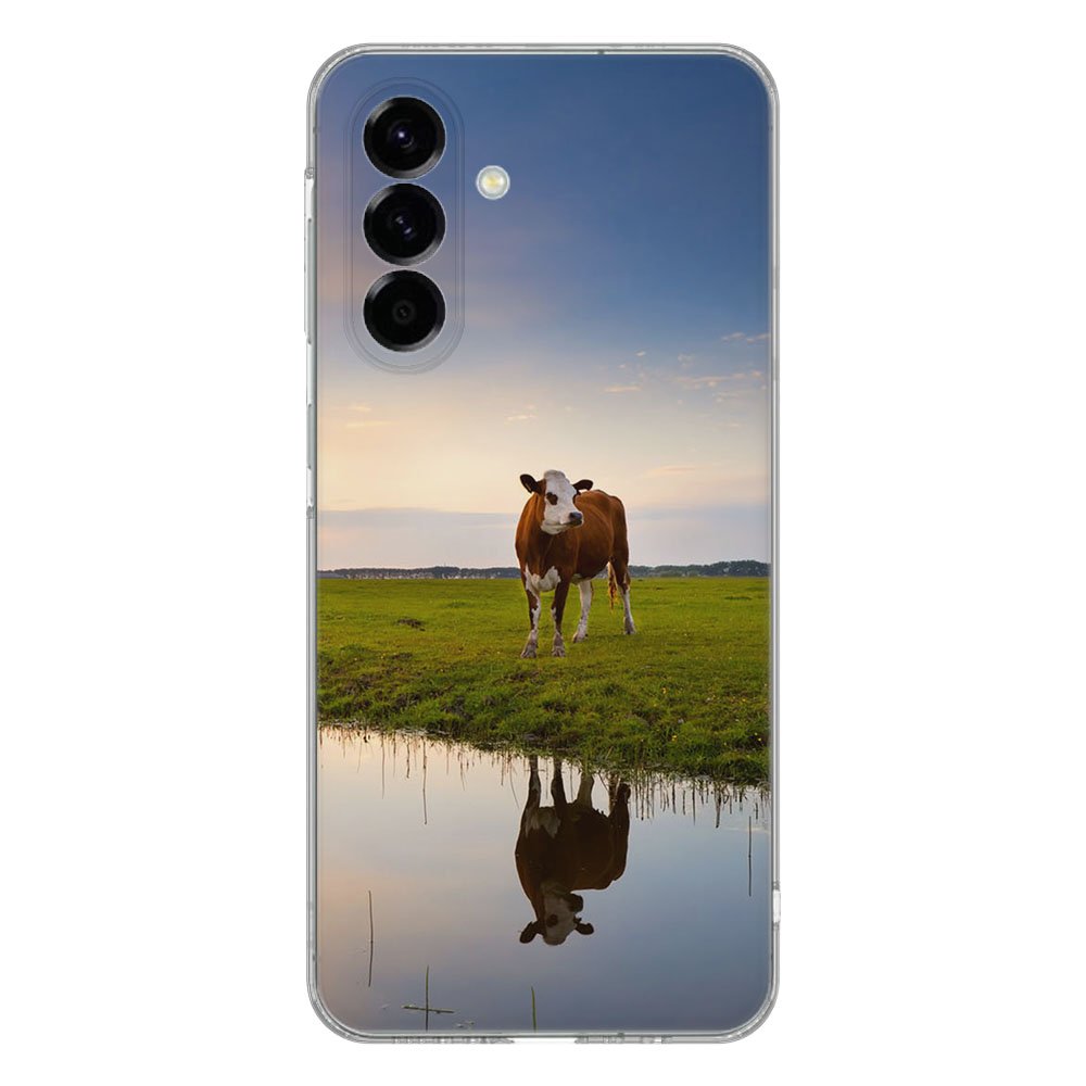 Samsung Galaxy A56 TPU Hoesje Koe Backcover koe landschap reflectie