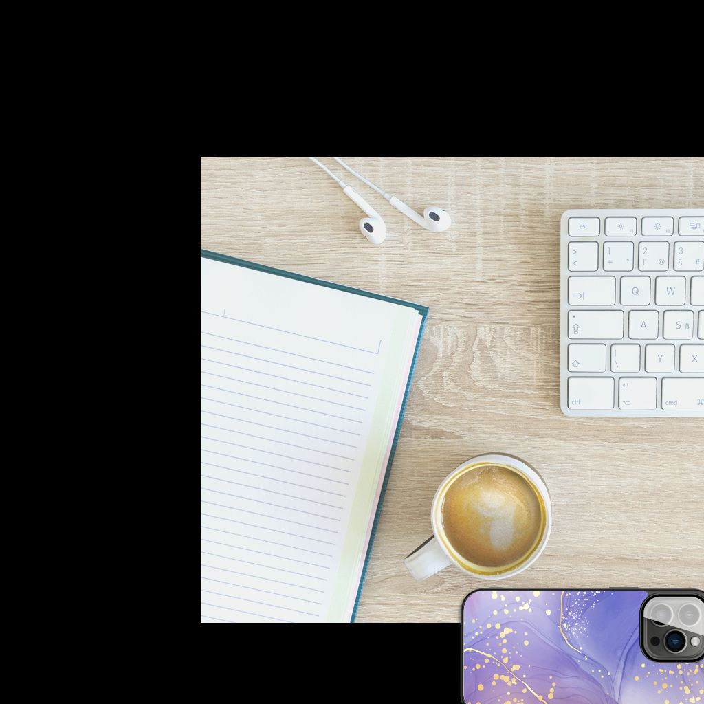 TPU Hoesje voor Apple iPhone 14 Konijntjes met een stijlvolle laptop en een kopje koffie op een bureau.