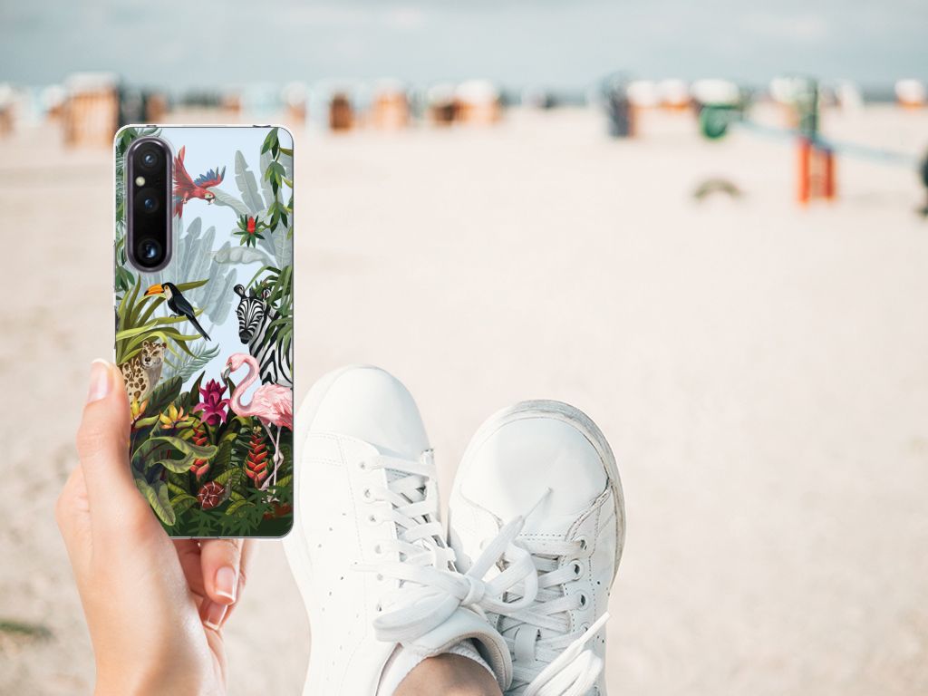 Sony Xperia 1 V TPU Hoesje Jungle design achterkant hand draag