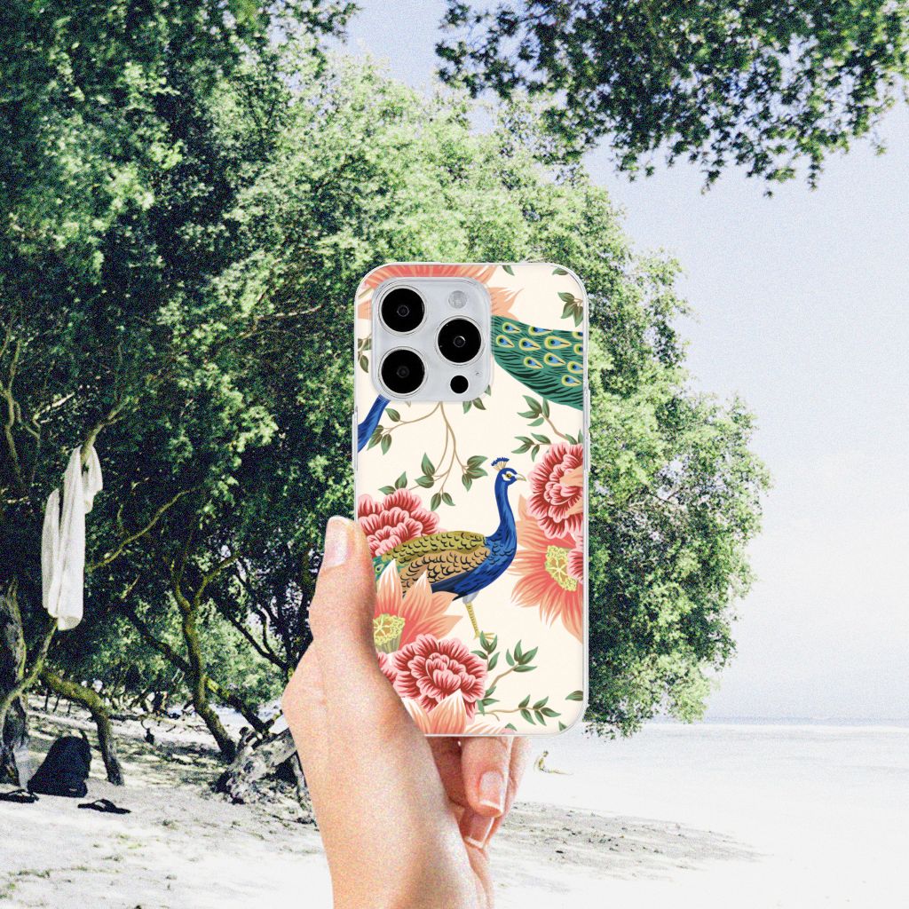 TPU Hoesje voor iPhone 15 Pro Max Pink Peacock met pauwen en bloemen in exotische stijl 🌸