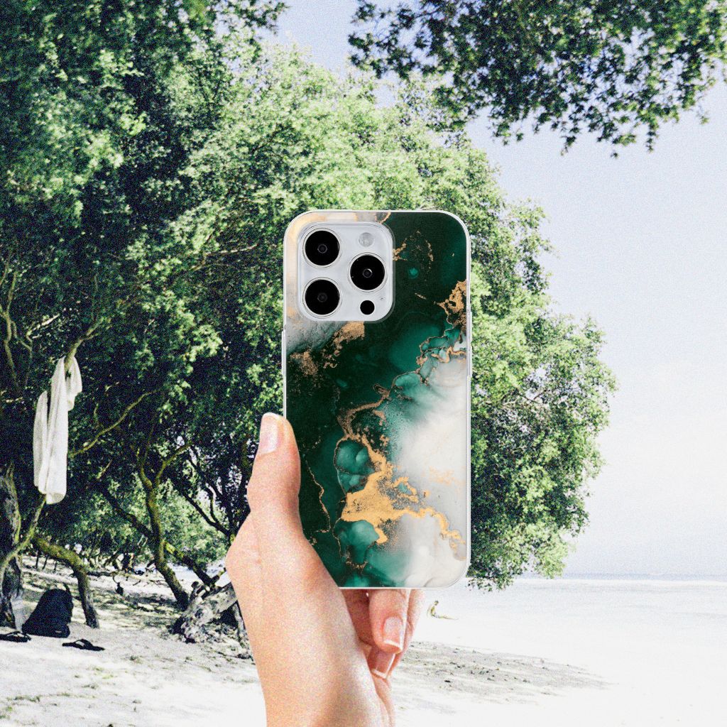 TPU Siliconen Hoesje voor iPhone 15 Pro Max Marmer Groen met een elegant marmerpatroon en gouden accenten.