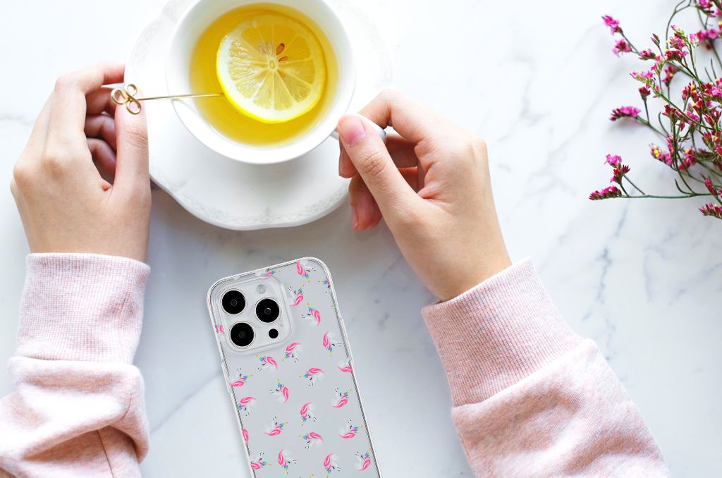 TPU bumper voor iPhone 15 Pro Max Unicorns met schattige bloemen en een drankje erbij 🍋