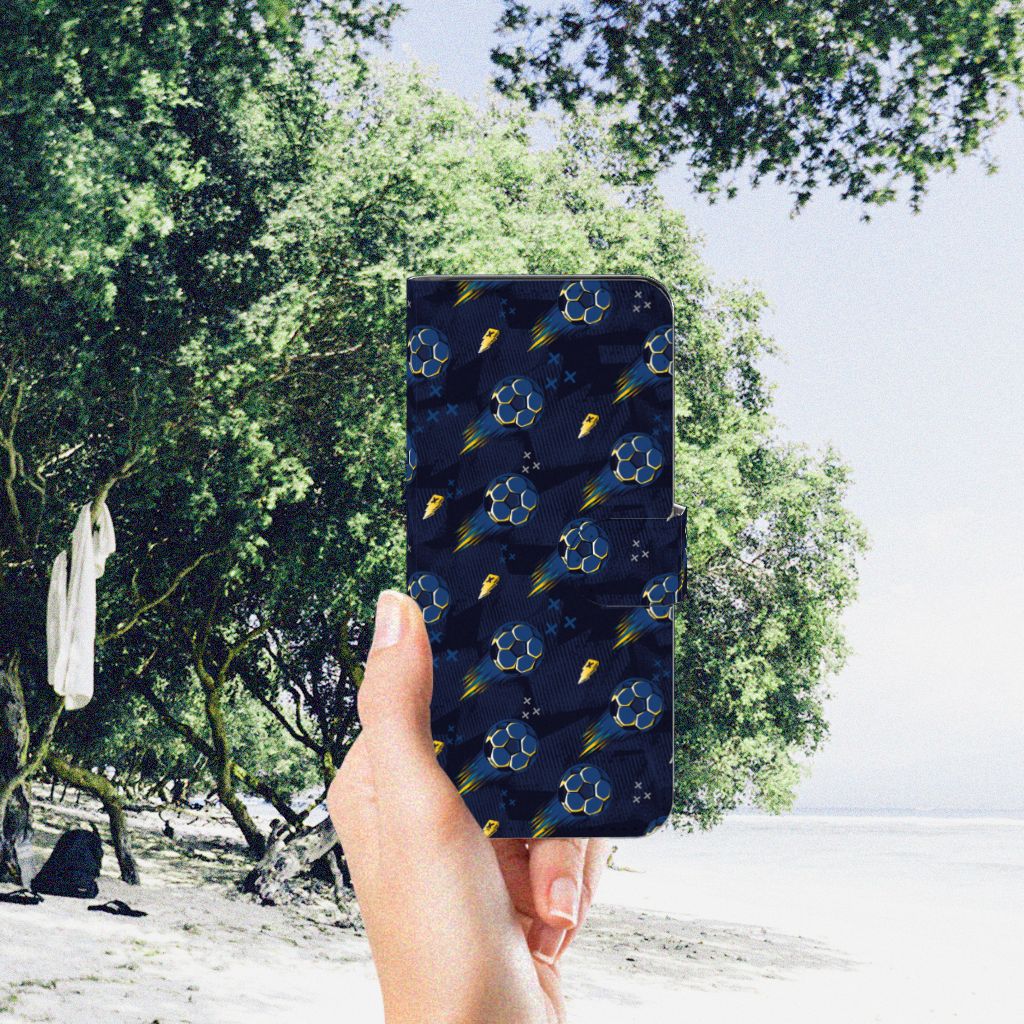 Motorola Moto G32 Telefoon Hoesje Voetbal design aanzicht