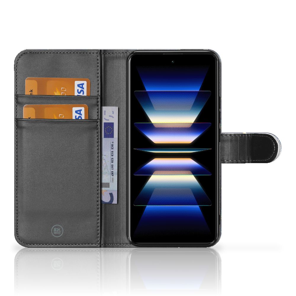 Xiaomi Poco F5 Pro Telefoon Hoesje Voetbal design binnenkant
