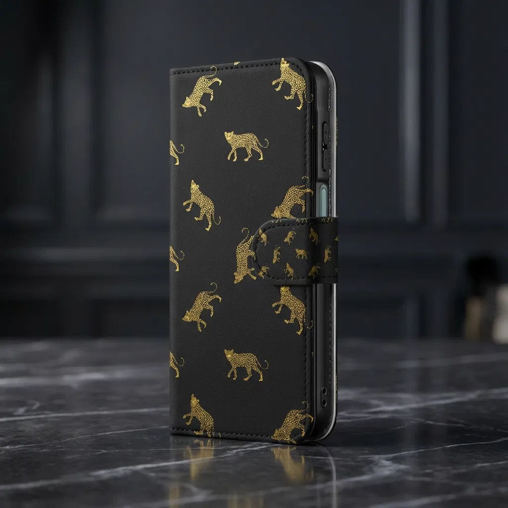 Samsung Galaxy A17 Telefoonhoesje Met Pasjes luipaardprint zwart goud aanzicht