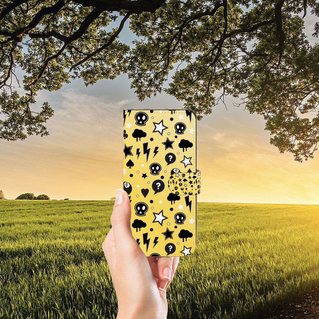 OPPO Reno8 T 5G Telefoonhoesje met Naam Punk Geel voorkant natuur zicht